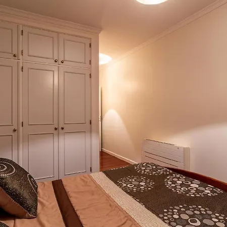 Apartment Ferienwohnung Fuer 6 Personen Ca 130 Qm In So Martinho, Madeira Und Umgebung